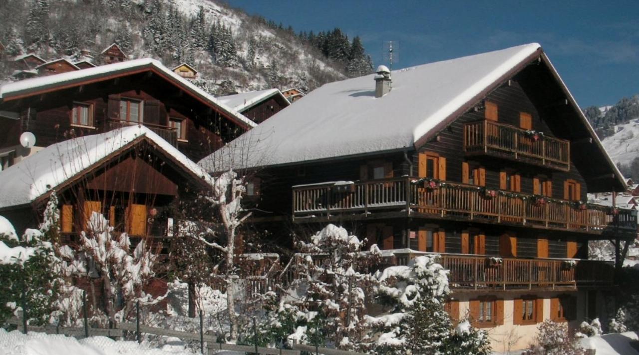 "Chalet Les Aravis" Chalet Et Appartements Le Grand-Bornand Exterior photo